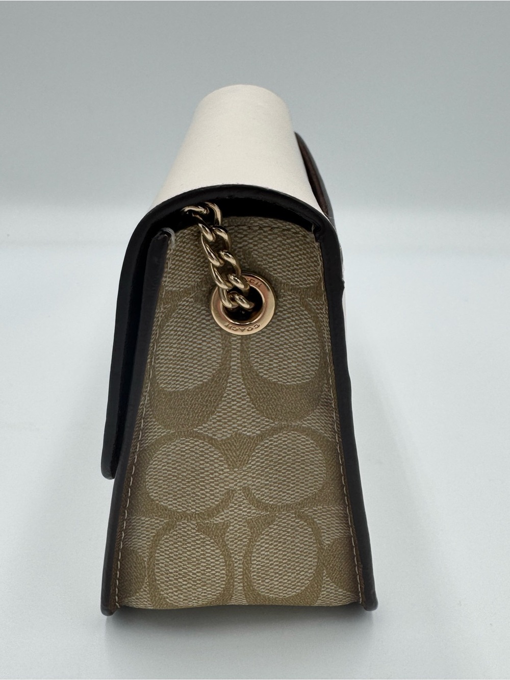 Coach Bowery Cream Leather Crossbody with Gold Turnlock - Picture 5 of 10